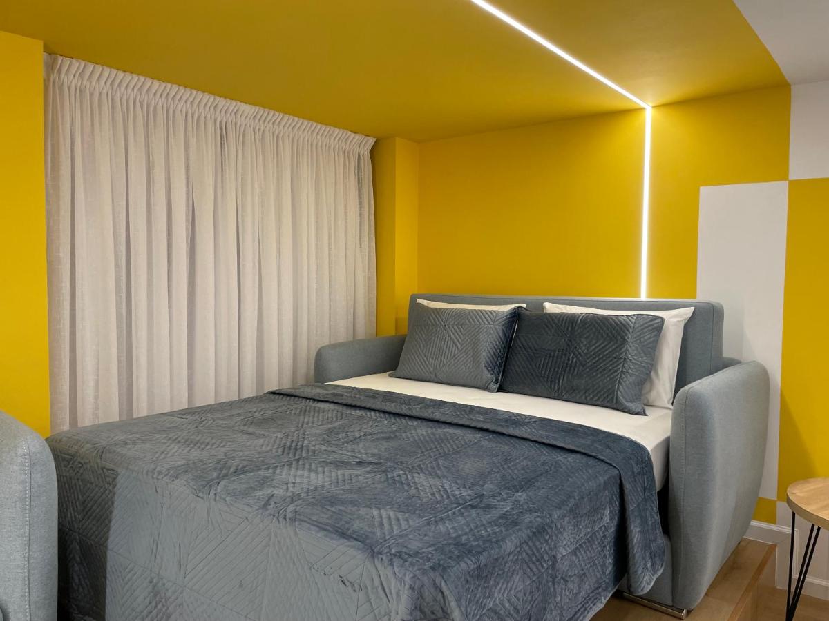 Tesa Studio - Bed and Breakfast Tirana