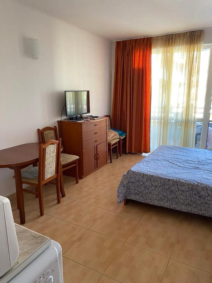 Central Plaza Apartment - Bed and Breakfast Slanchev Bryag