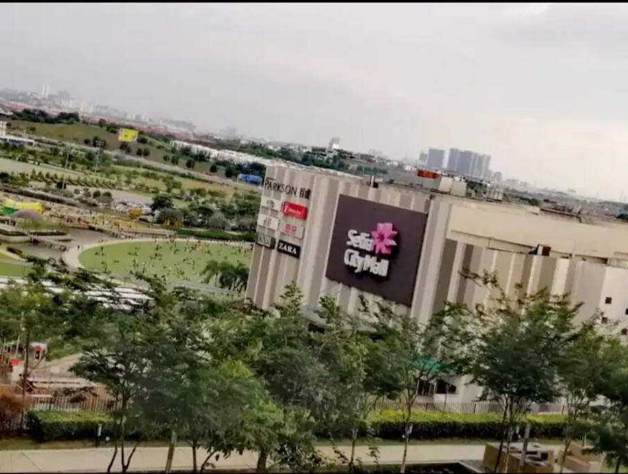 Venus Suite Trefoil in Setia Alam - B&B Shah Alam