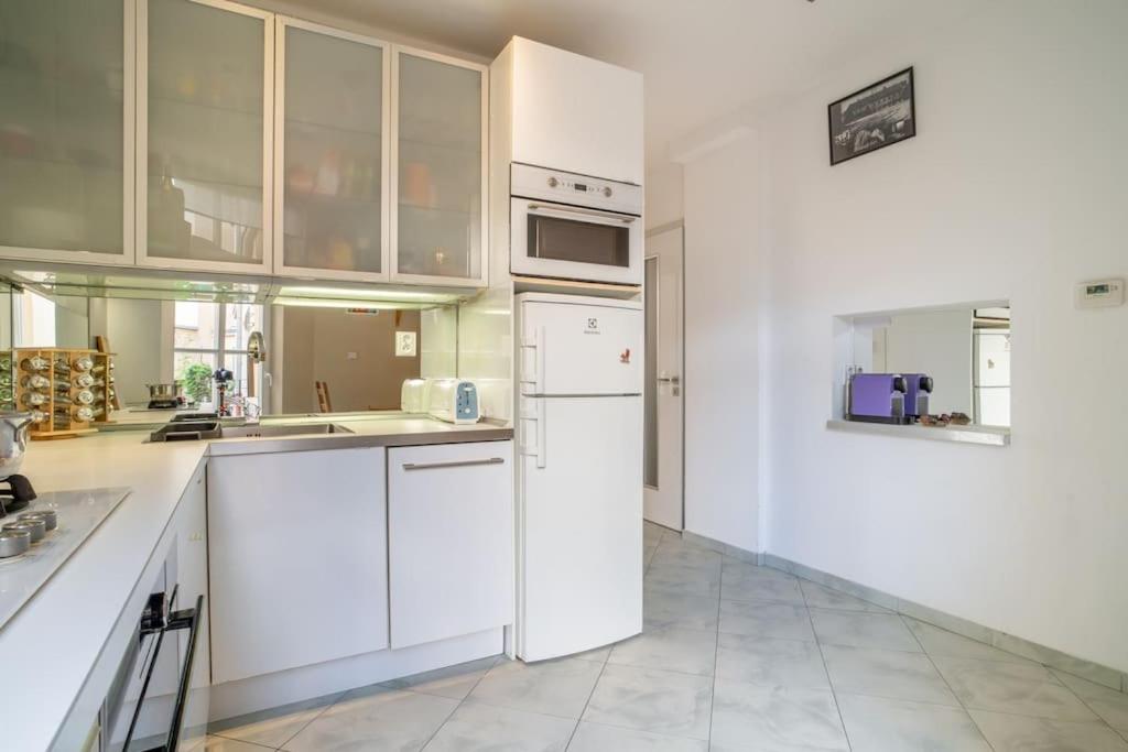 Cozy 2-bedroom apartment - B&B Bratislava