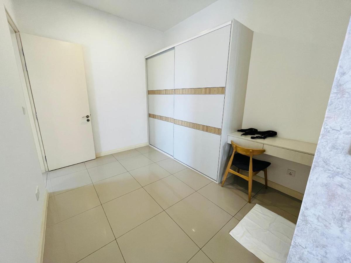 Three-Bedroom Apartment - High Floor