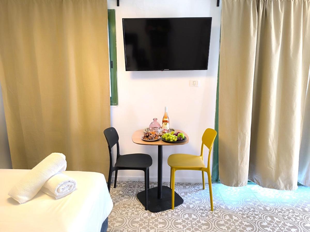 Studio with private pool (14)