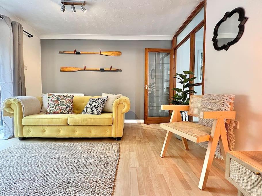 Perfect Very Central and Peaceful Oxford Home with Free Parking & Private Garden - - B&B