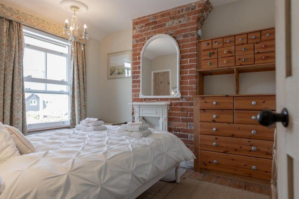 Australis, a charming and cosy cottage in Southwold - B&B Reydon