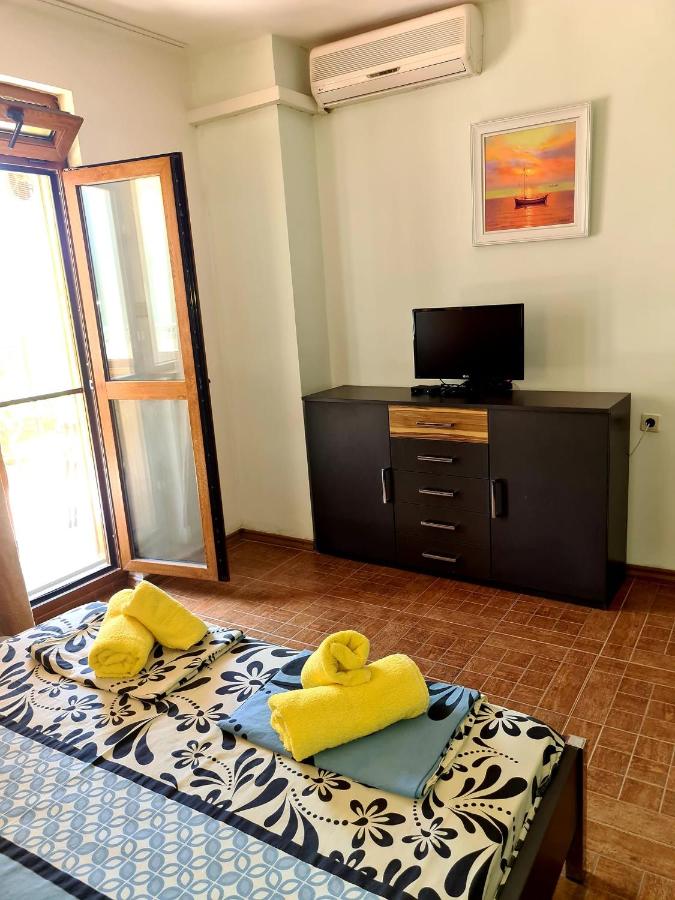 One-Bedroom Apartment - Non-Smoking