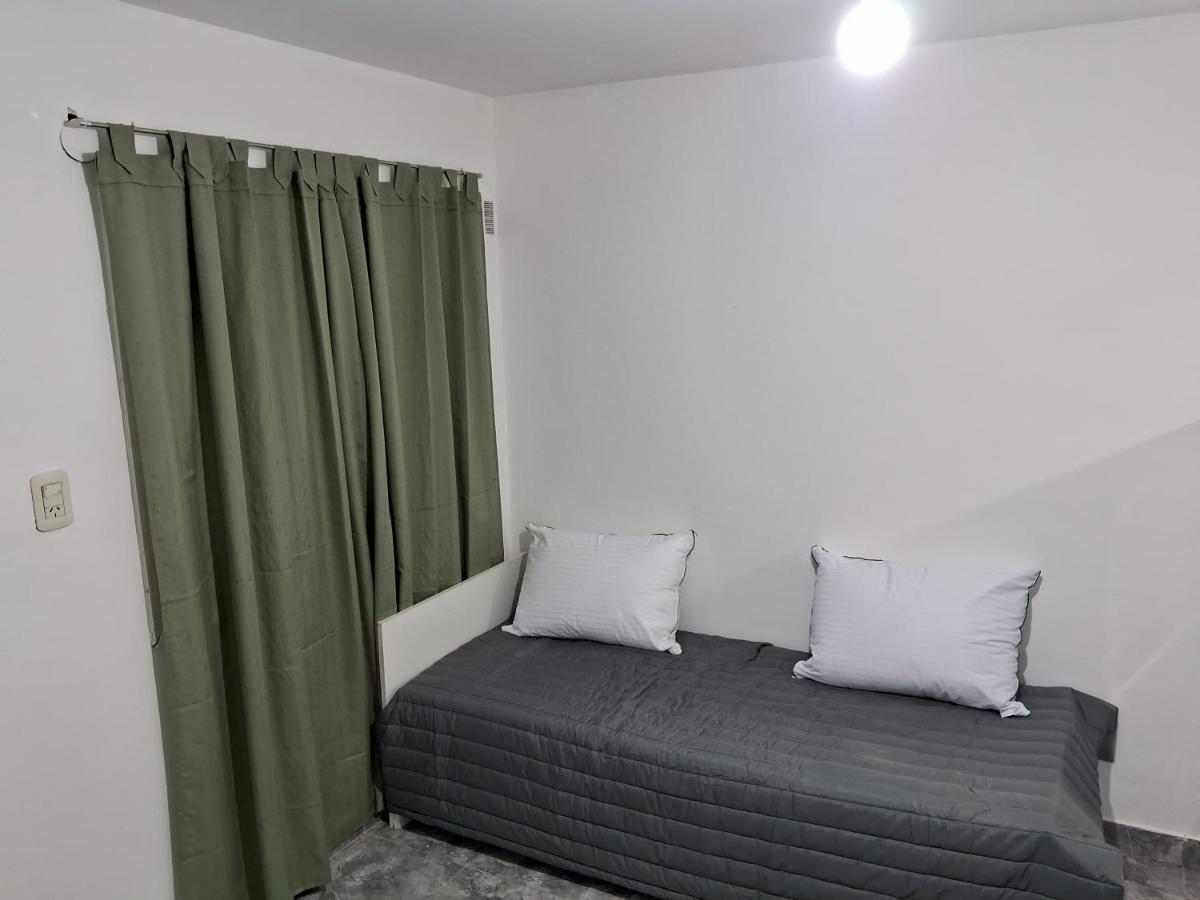 Oroño 74 bis - Bed and Breakfast Rosario