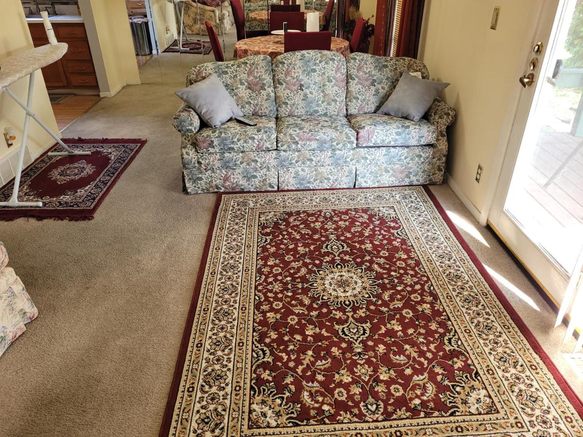 charming 3 bedrooms, 2 full baths, vacation home - B&B