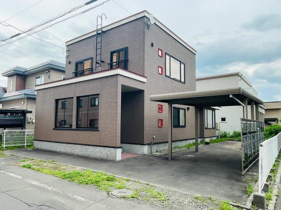 Y'sハウス - B&B