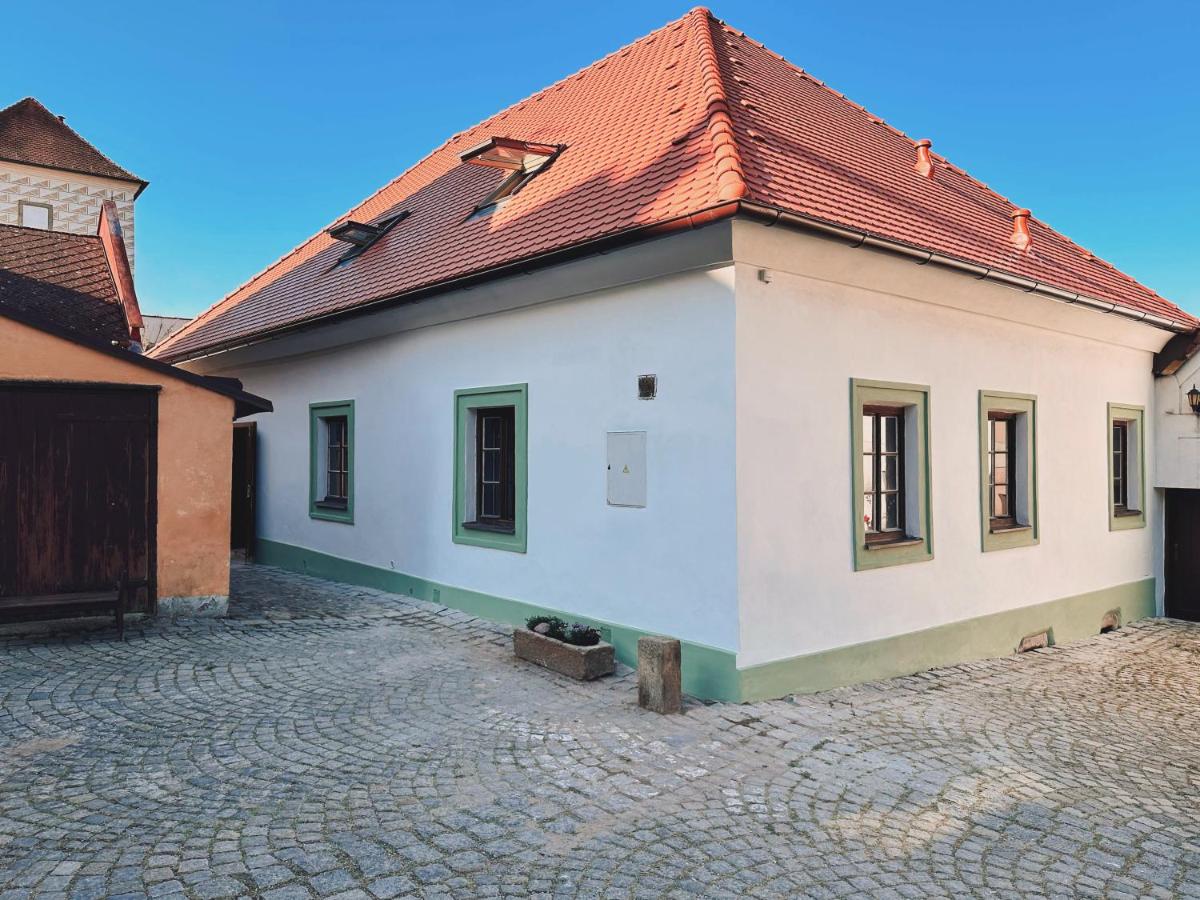 Apartmán Na Hradbách - B&B