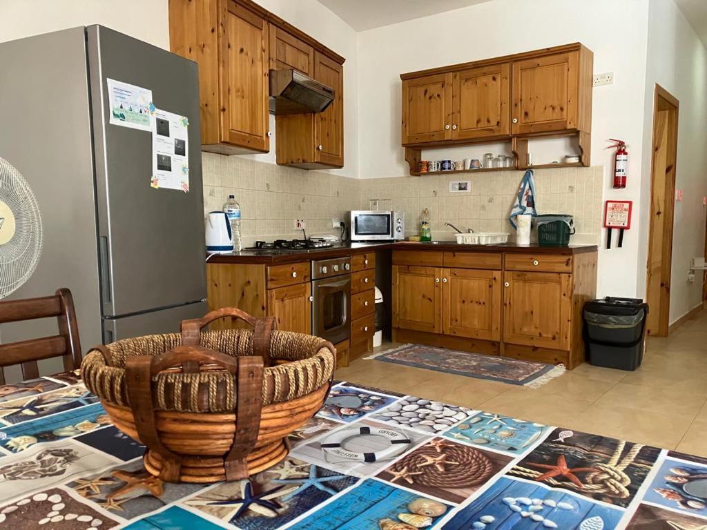 Peak A1 Entire Apartment in St Paul's Bay - B&B San Pawl il-Baħar
