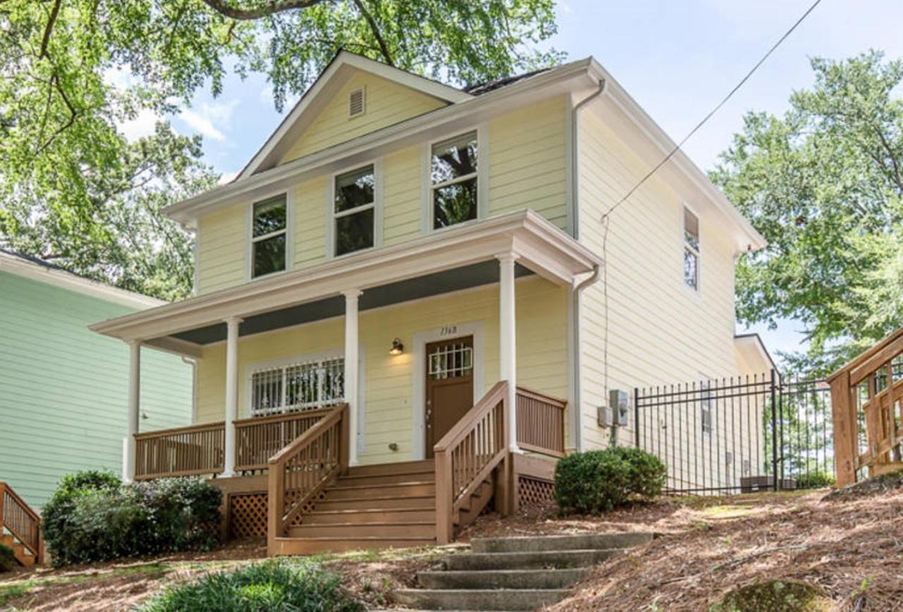 Cozy Cottage - Walk To Campus, Stadium, Downtown - B&B