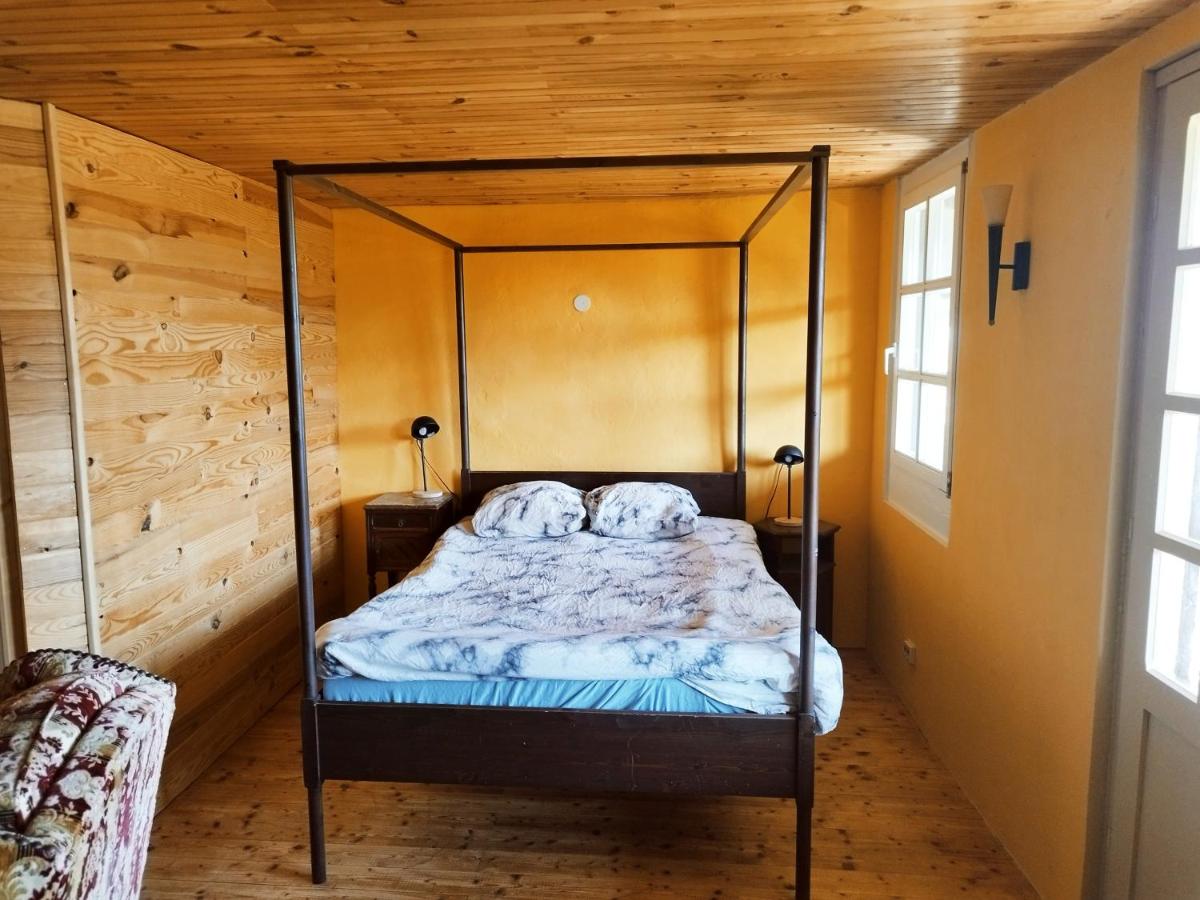 Doppelzimmer mit Gartenblick