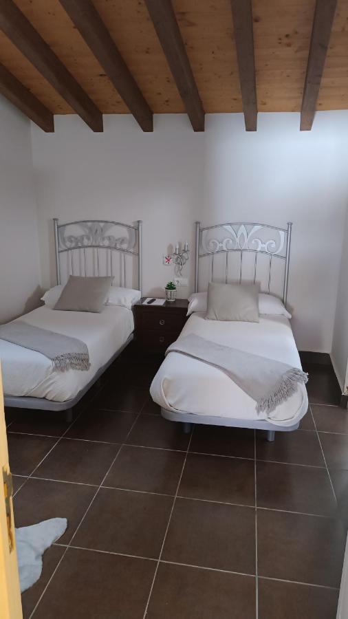 Twin Room with Private Bathroom