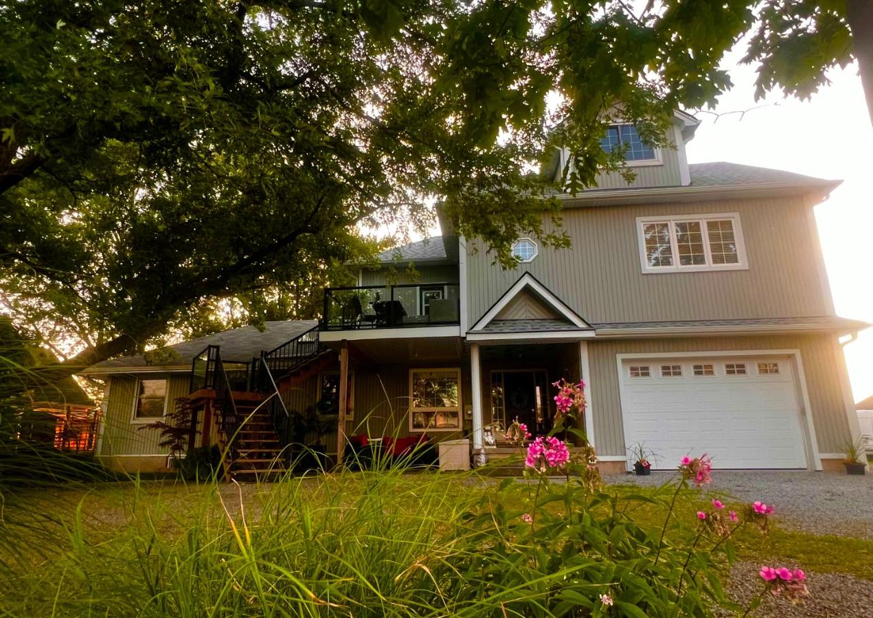 Sunset Suites in Niagara Wine Country - B&B Niagara-on-the-Lake