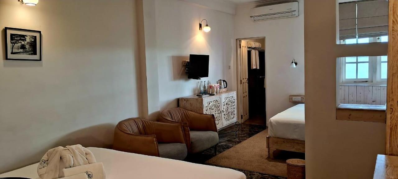 Camera Quadrupla Deluxe