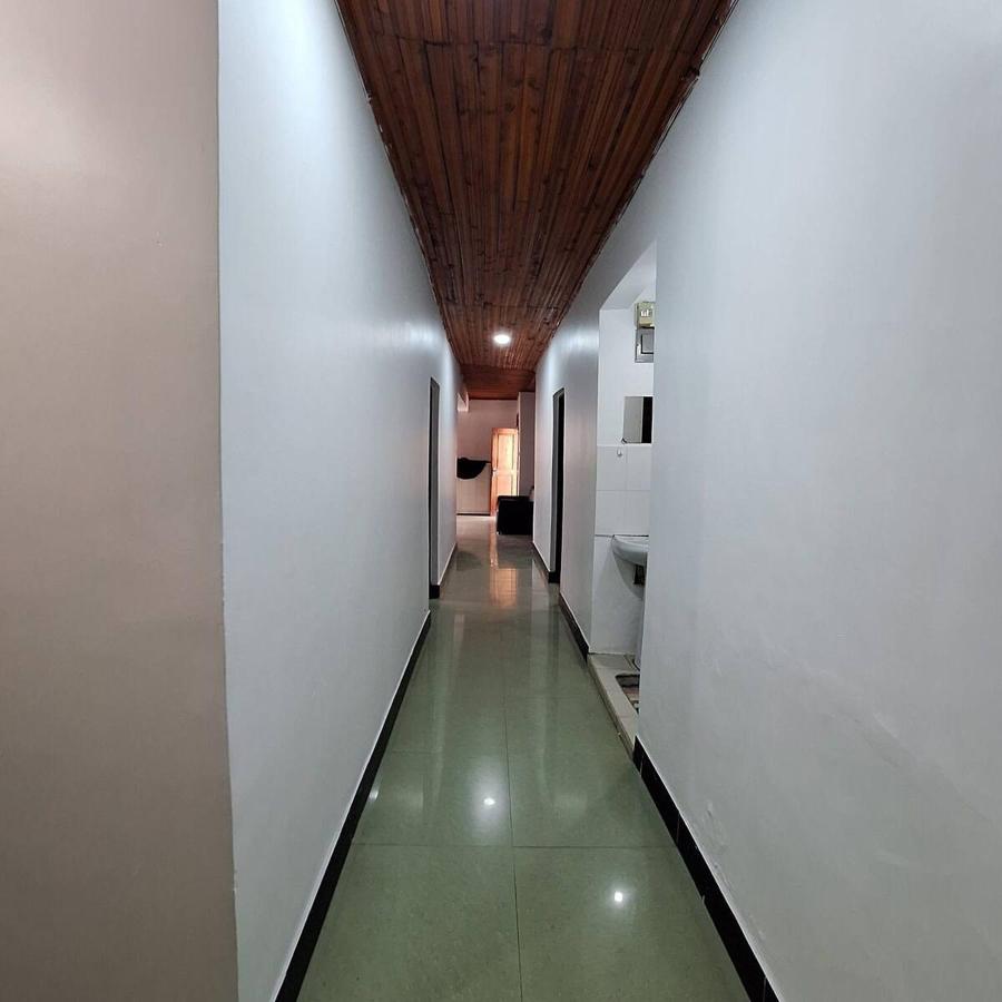 Twin Room with Shared Toilet