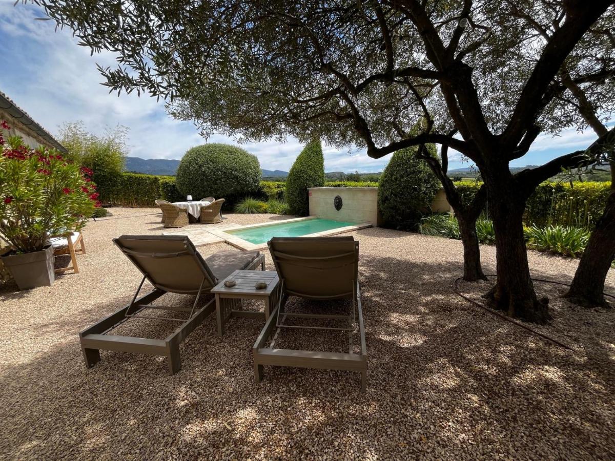 Le Mazet d'Emilia avec jardin et piscine privés - Chambres d'hôtes Cucuron