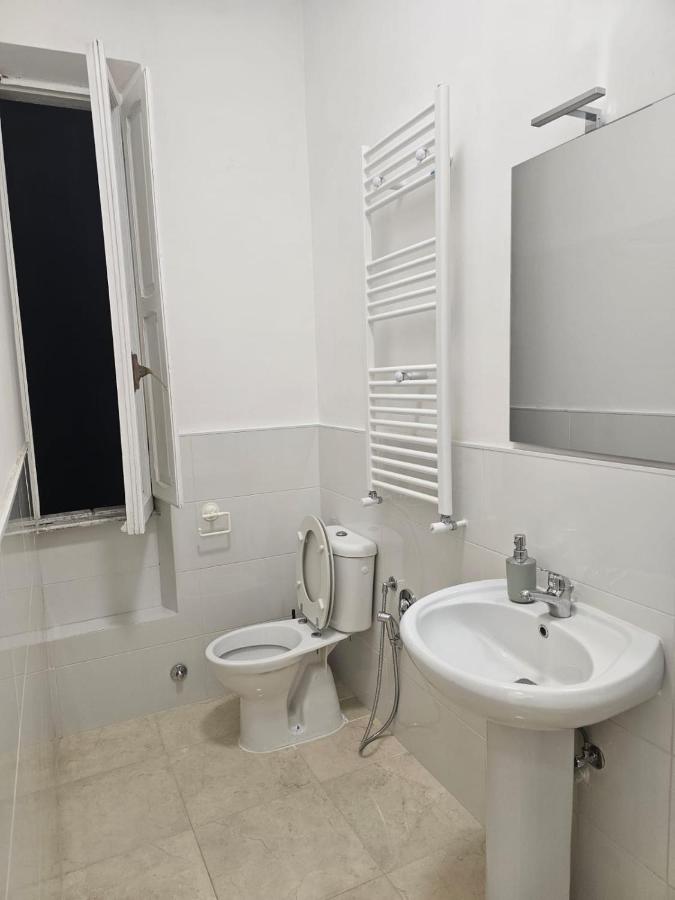 Camera Queen 
