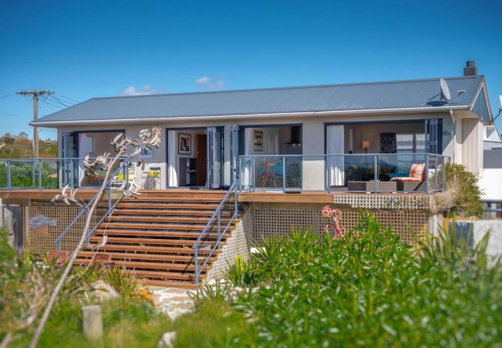 Spectacular Ocean View at Ruby Bay - Bed and Breakfast