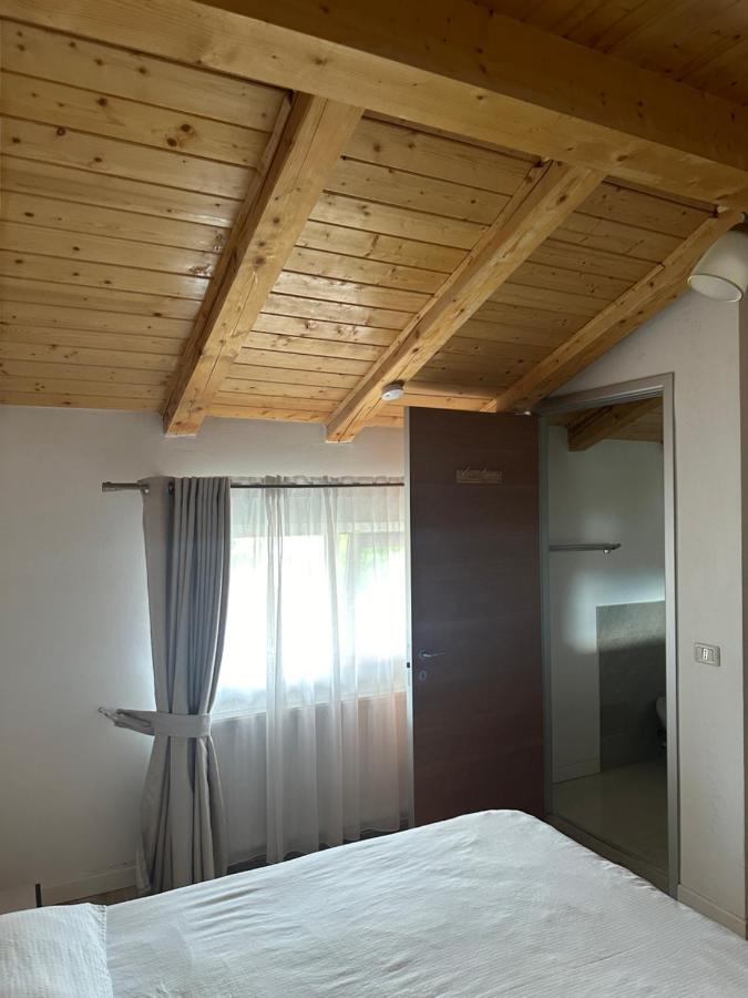 Deluxe Room (2 Adults + 1 Child)