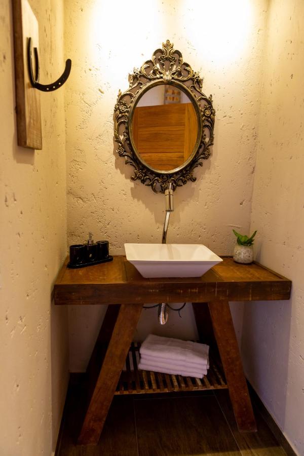 Deluxe Suite with Spa Bath
