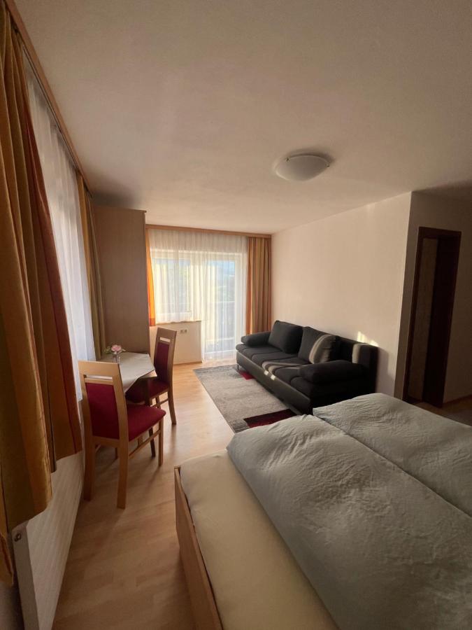 Pension Haus Georg - B&B