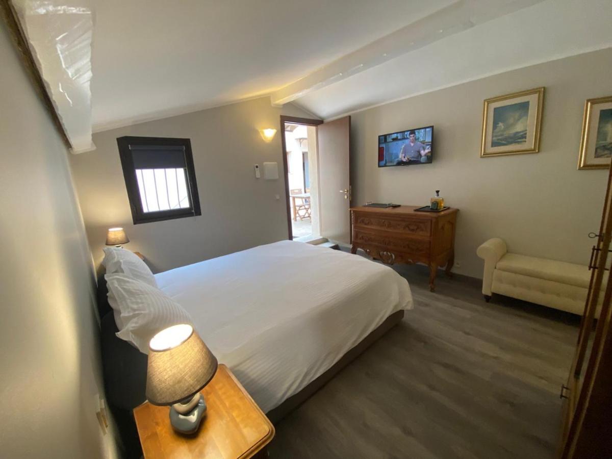 Deluxe Double Room with Bath