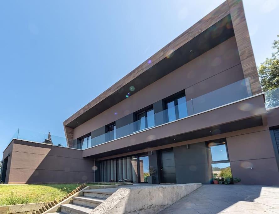 Casa Unifamiliar con Vistas al Paisaje y Encanto en el Corazón del País Vasco,España - B&B