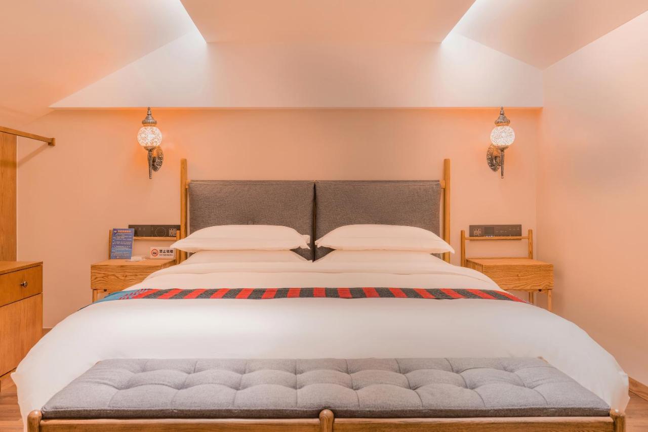 Deluxe Double Room with Bath