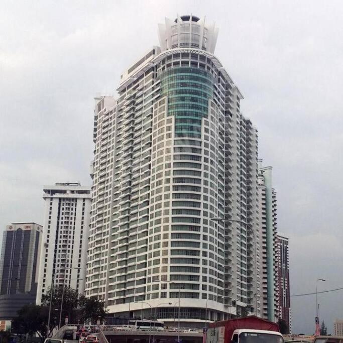 Regalia residence sky pool 1BedR 1BR service suite - Ferienwohnung Kuala Lumpur