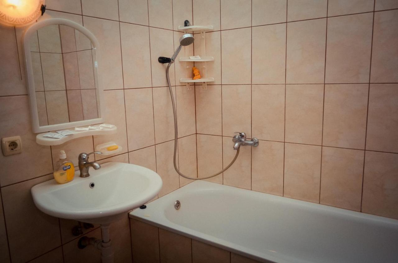 Apartamento de 1 dormitorio con balcón