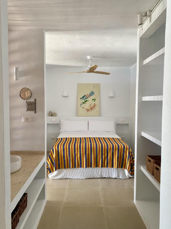 One-Bedroom Apartment with Terrace