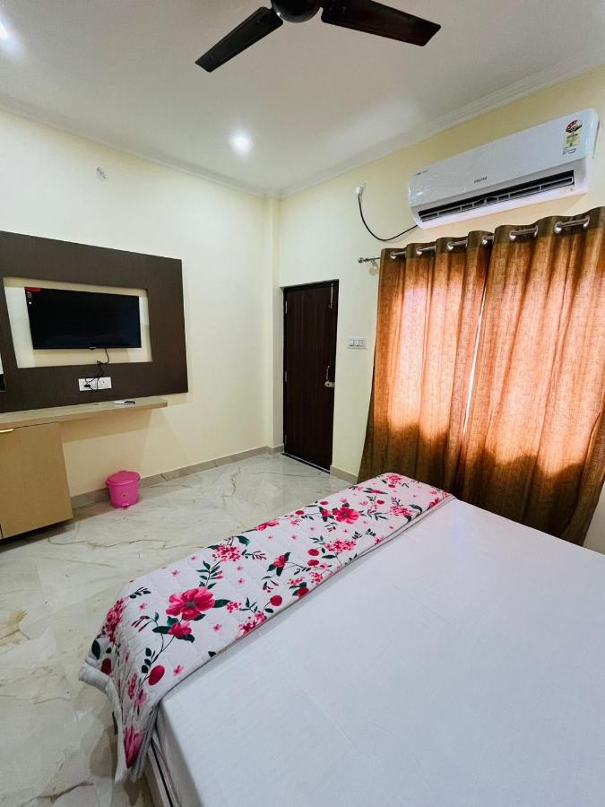 Deluxe Double Room with Balcony and Sea View