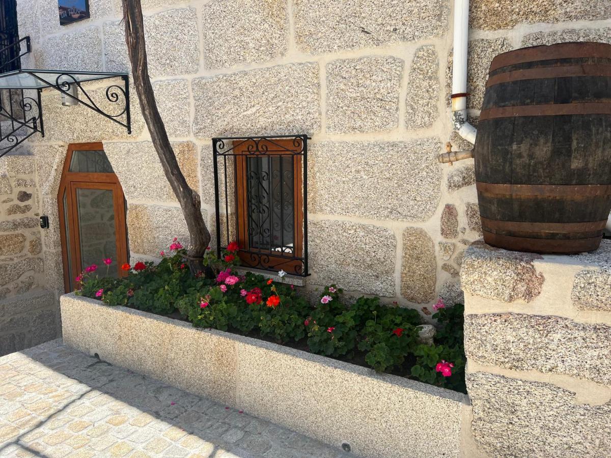 Eido de Bairros - Casa Vinha da Touça - T0 - B&B Soajo