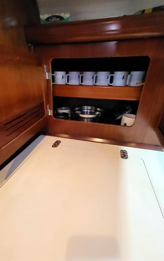 Yacht Oceanis Clipper - B&B