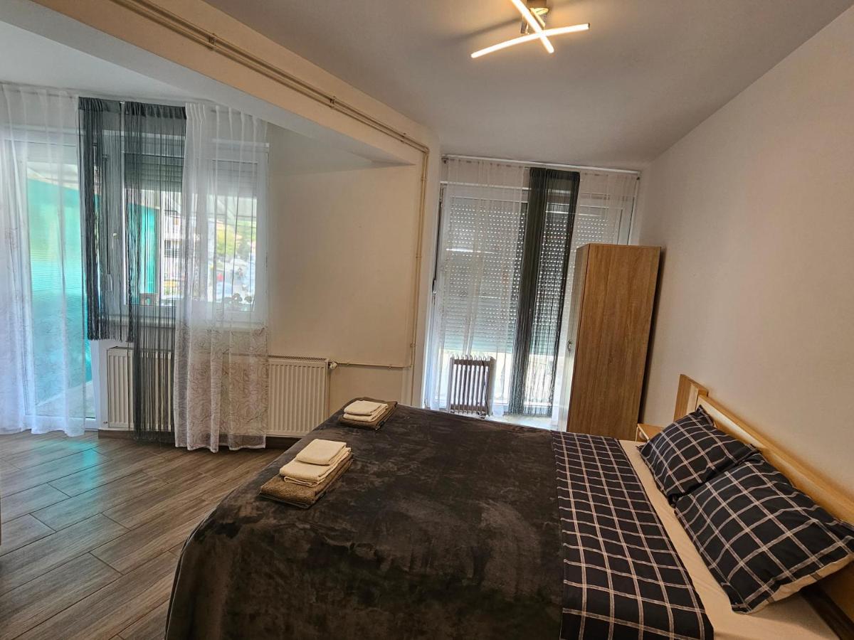 One-Bedroom Apartment with Terrace