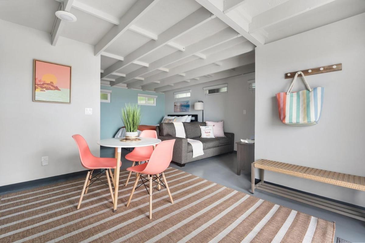 Cozy Cottage blocks from the Bay - B&B