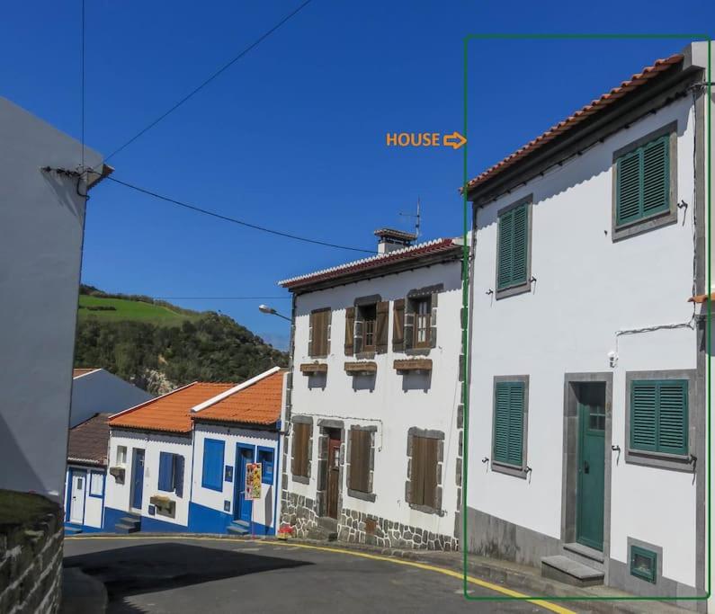 Ocean Garden House - Azorean Butler - Bed and Breakfast