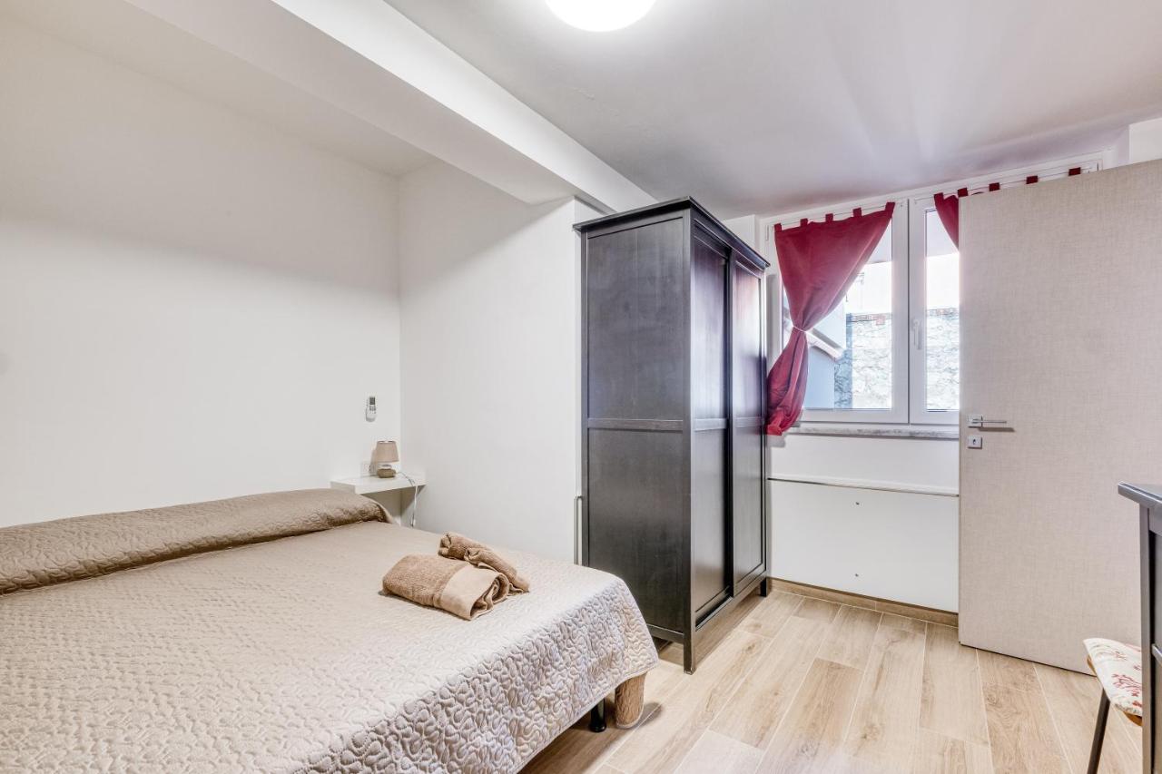 One Bedroom Apartment with Balcony 2