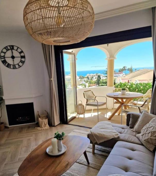 Modern Apartment with beautiful sea view in Mijas, El Chaparral - Ferienwohnung Mijas Costa