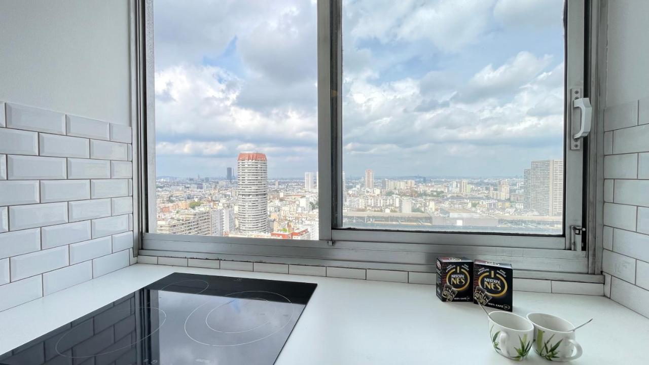 102 - 27ème étage avec Vue Panoramique sur Paris - 4 personnes - B&B Paris