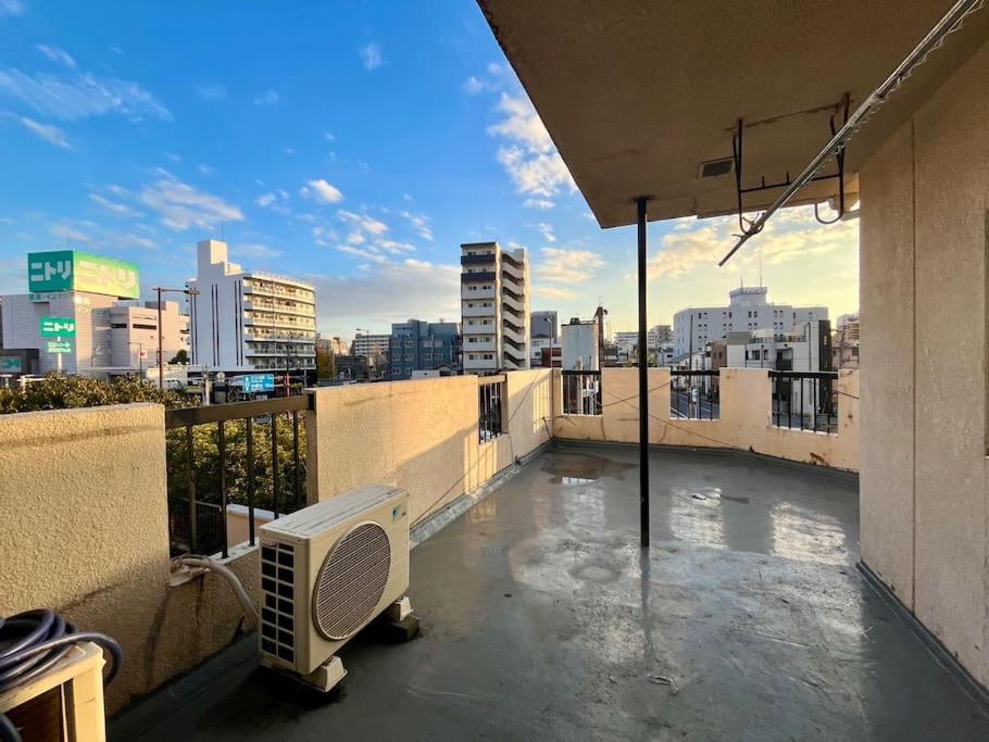 今宮ゲストハウス 難波1駅で道頓堀やusjに好アクセスの16名宿泊可能な貸切宿 - Ferienwohnung Ōsaka