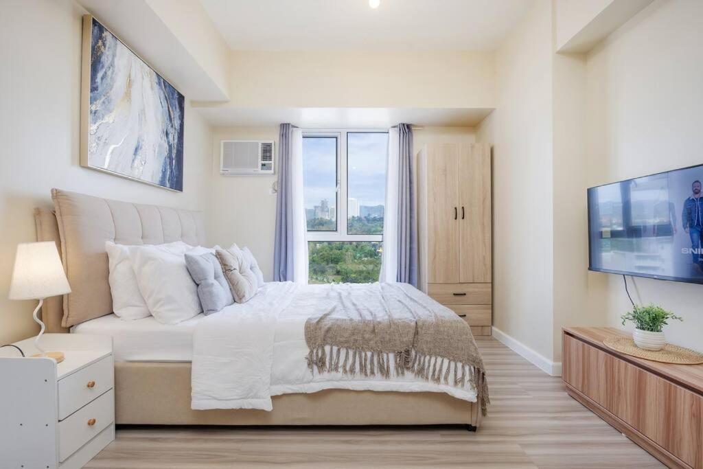 Furnished Studio in Avida Towers Riala, Cebu IT Park with Fast WiFi, Netflix, Pool and More - B&B Cebu City