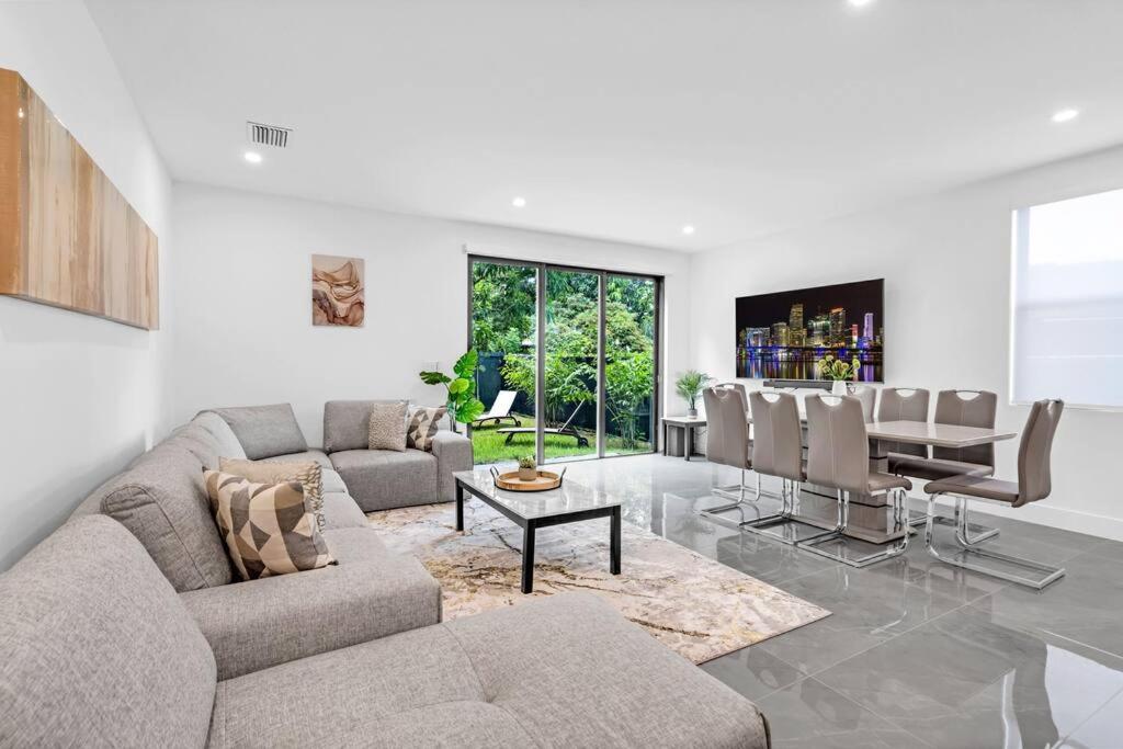 Paraiso House Pool 10 Ppl 6 mins Coconut Grove - B&B