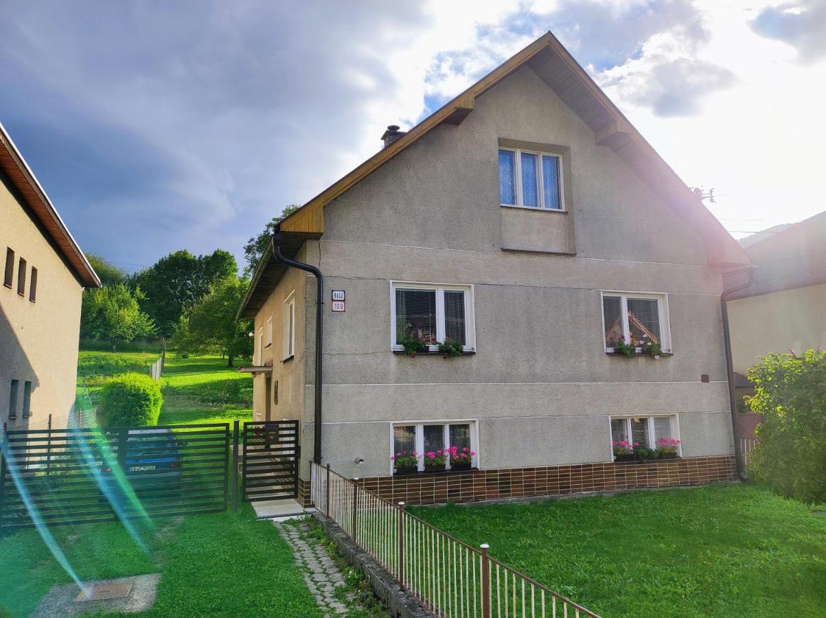 Priestranný dom v malebnom prostredí Liptova - B&B