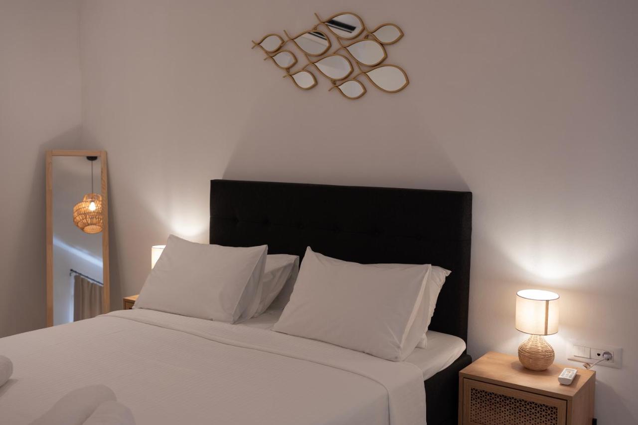 Deluxe Double or Twin Room with Pool Access