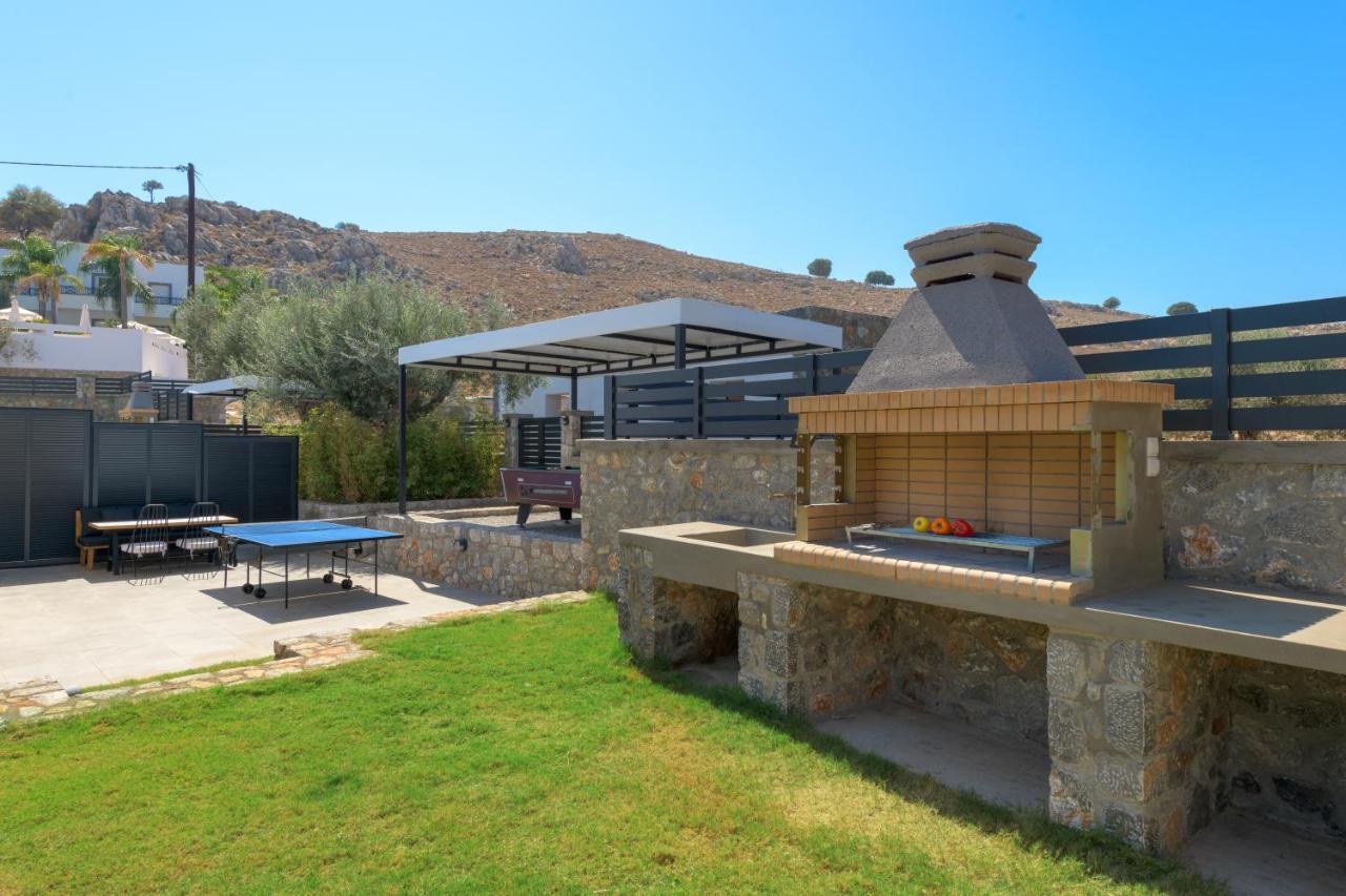 Villa Lambis Harmonia - Bed and Breakfast