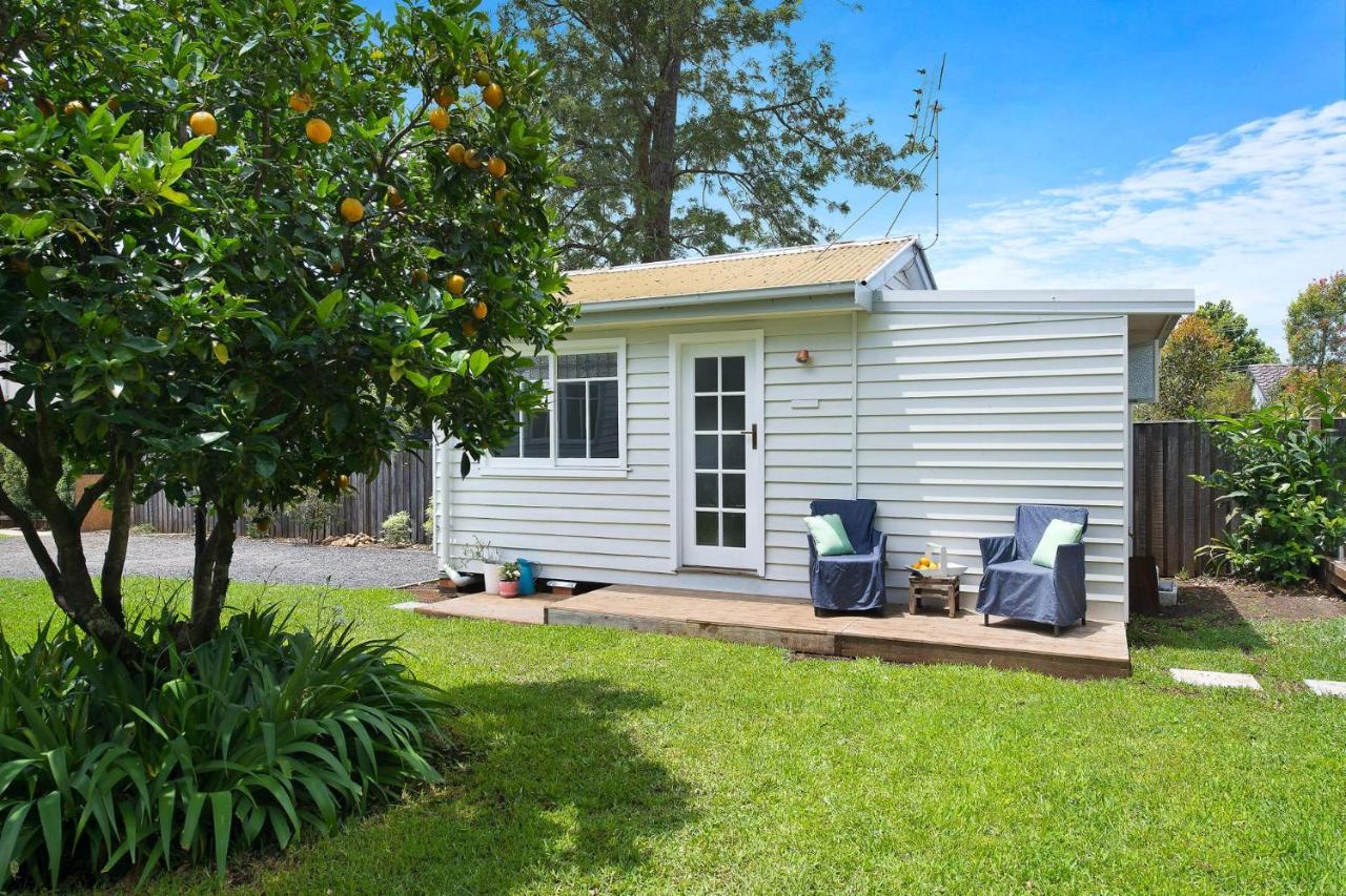 Fremily Cottage - Charming White Cottage - Ferienwohnung