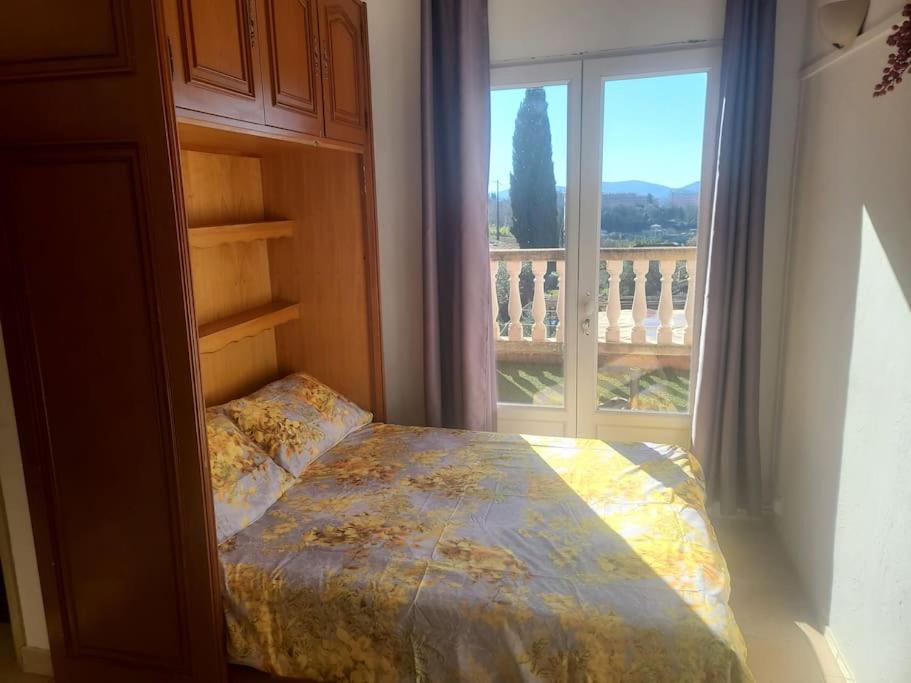 de 1 à 6 avec terrasse solarium, vue panoramique et parking gratuit - Bed and Breakfast Grasse