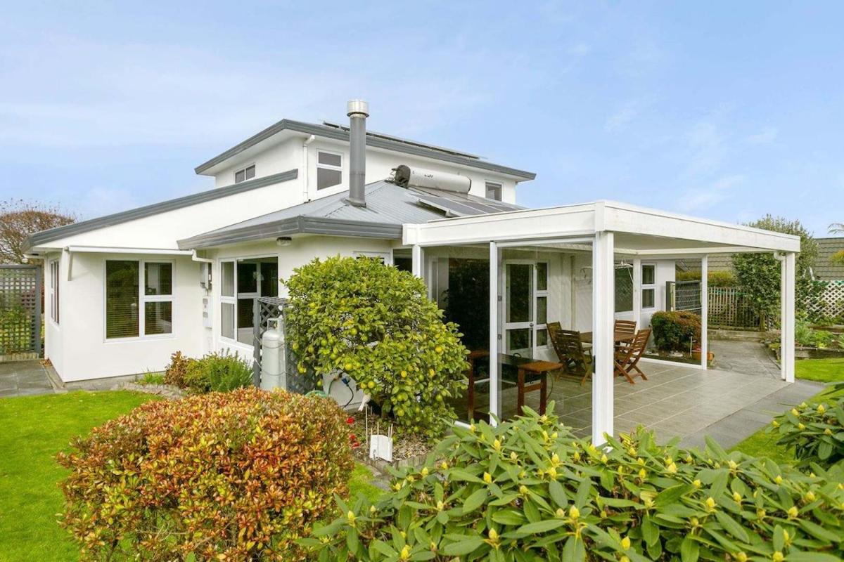 Tempting on Tui - Private home near Taupo CBD - B&B Taupo